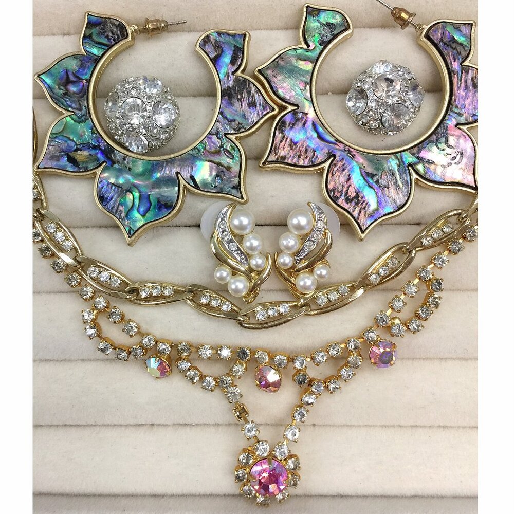 UNLISTED - JEWELRY- numbered -LIVE NOTIFICATION - LIKE TO BE NOTIFIED